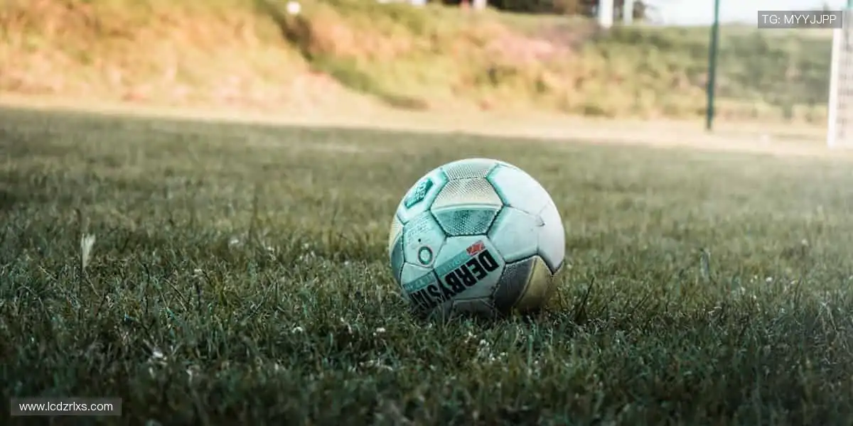 正品周边彰显态度，球迷专属热血收藏🎯